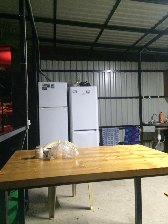 Guesthouse Tigranakert Pizunda Esterno foto