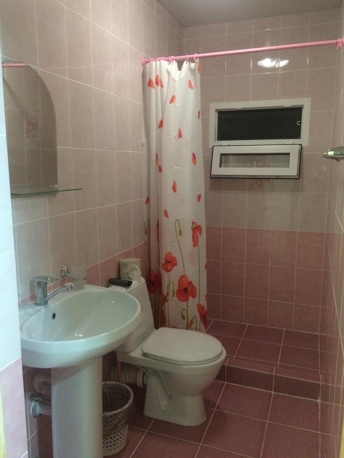 Guesthouse Tigranakert Pizunda Esterno foto